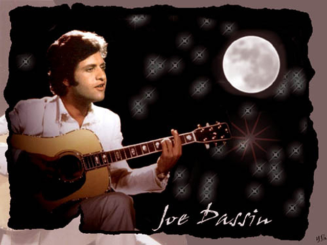 Песня «À toi»  становится первой во Франции