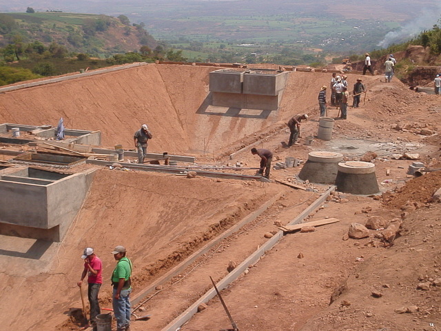 CONSTRUCCIÓN PLANTA DE TRATAMIENTO