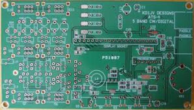 Invention premier circuit intégré