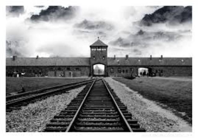 Auschwitz Becomes a Death Camp