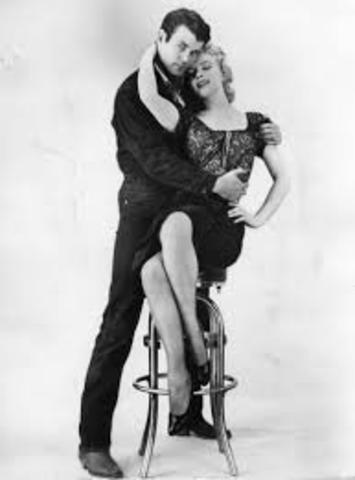 A New Blonde in Town