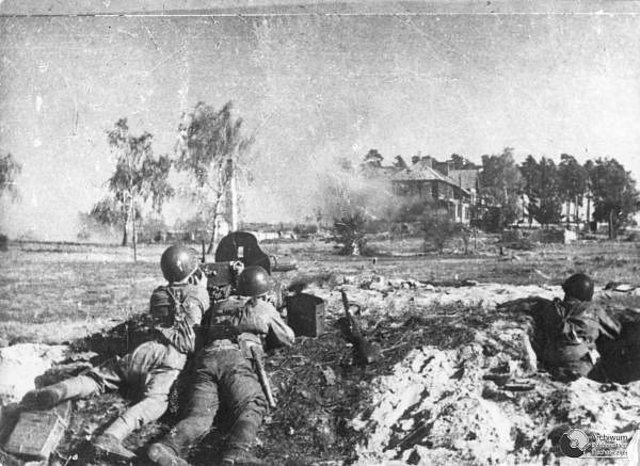 The Germans captured Warsaw from the Russians