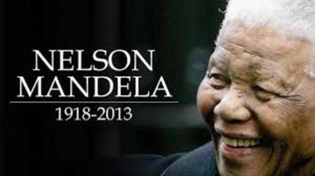 Nelson Mandela dies