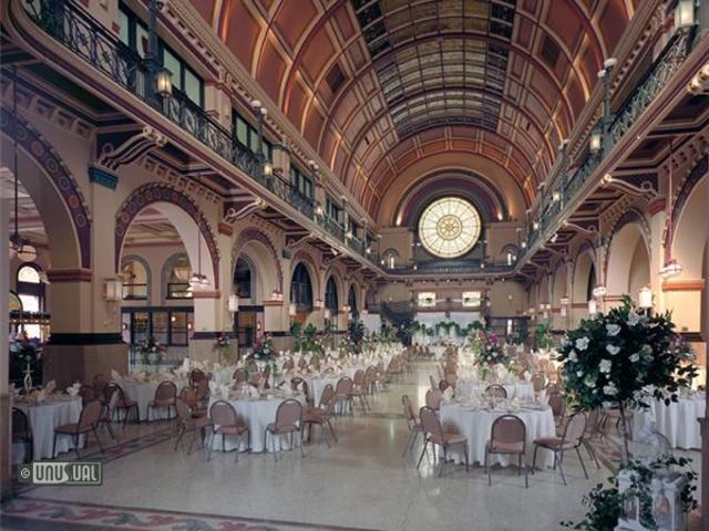 Idianaopolis Union Station is built