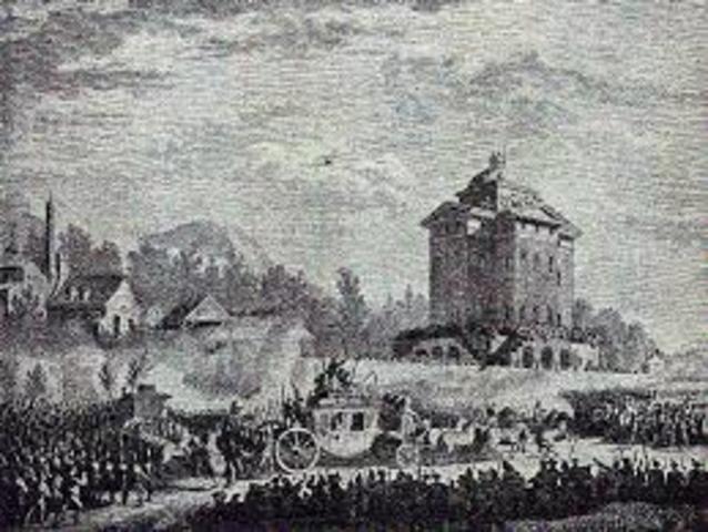 French Women force Louis XVI to leave Versailles