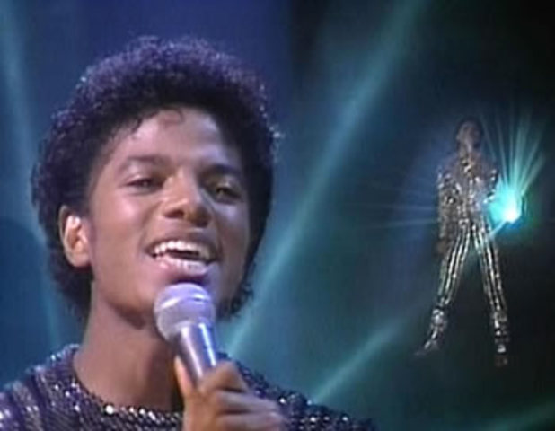 Первый из самых популярных альбомов "Off the wall"