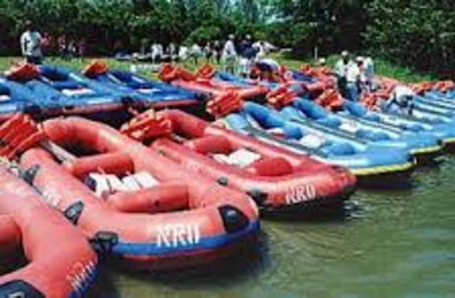 floating trip with friends