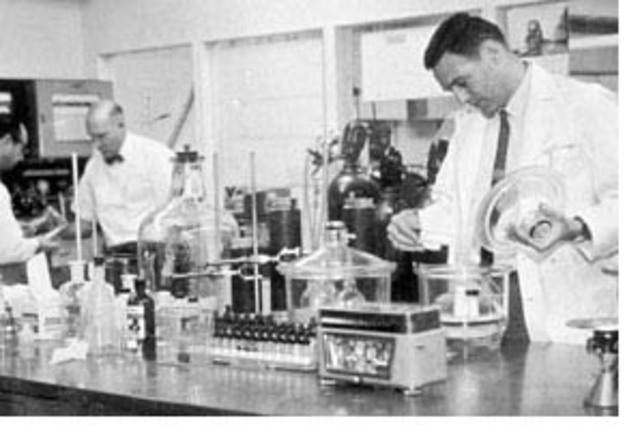 Molina and Rowland publish in Nature