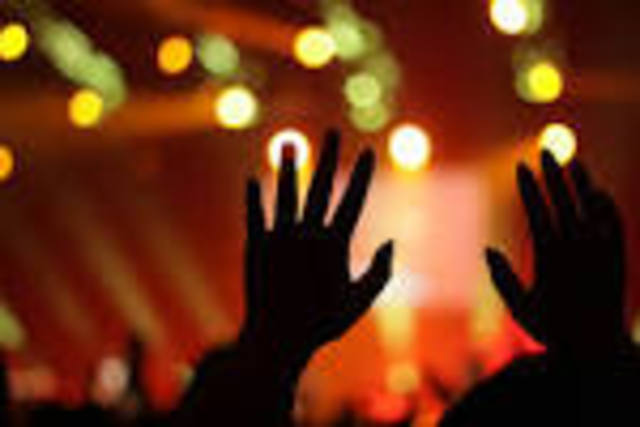 Sing worship at Hope