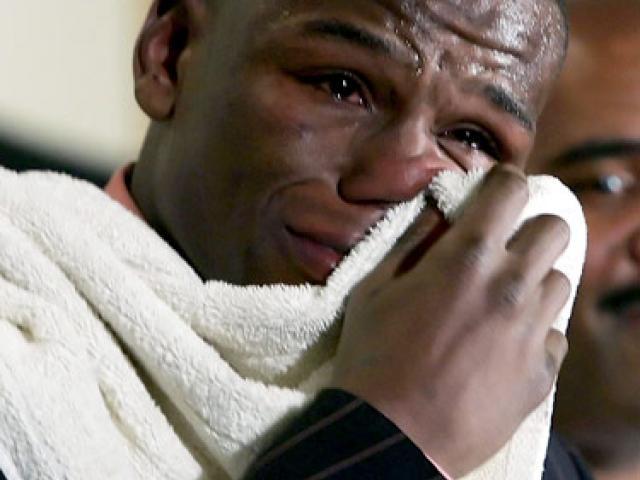 Ended Floyd Mayweather's undefeated record