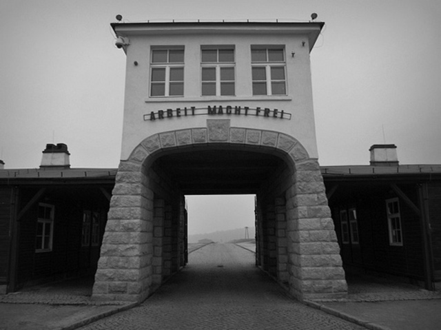 Vladek arrives at Grossrosen.