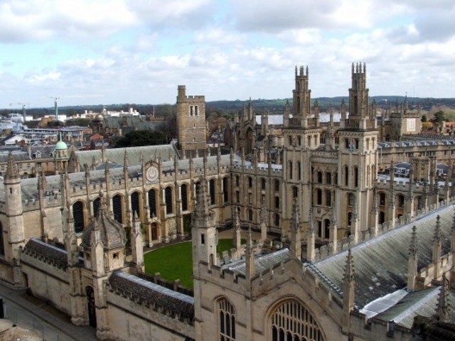 University of Oxford Founded