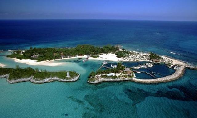 Catch Flight to Nassau, Bahamas