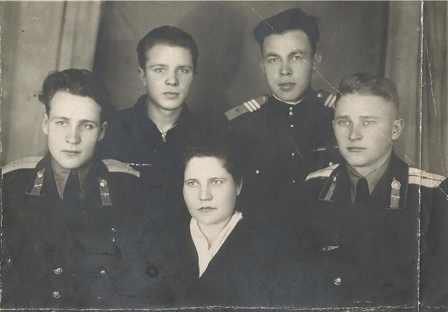 Прохождение сверхсрочной службы