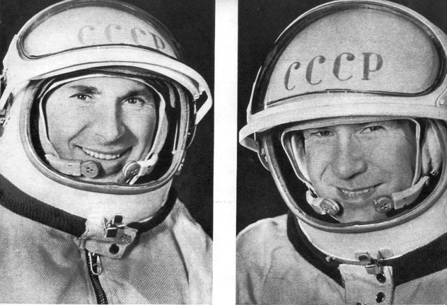 А. Леонов и П.Беляев совершили полет в космос на корабле "Восток-2"