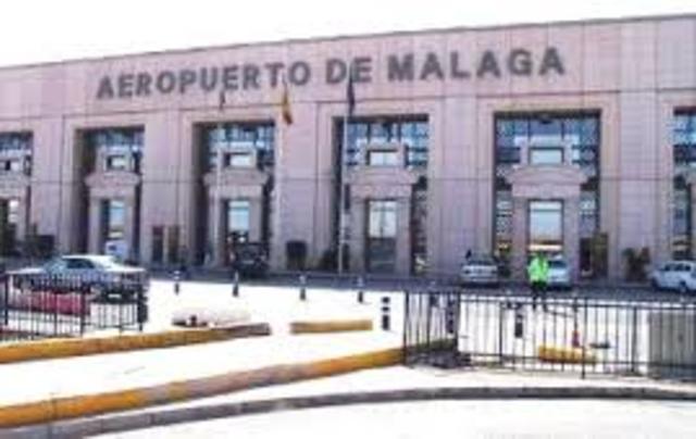Check out at the hotel and take a taxi back to the Malaga airport.