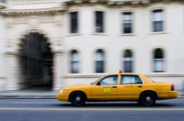 Taxi to Rome's Town Square