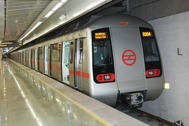 Delhi Metro to the Temple