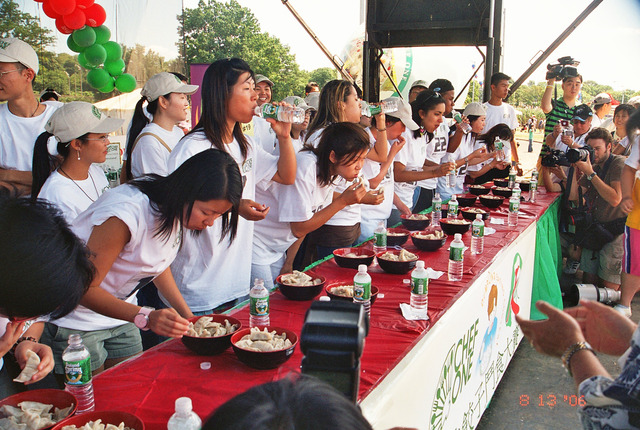 (16) Participate in the Dumpling Eating Contest