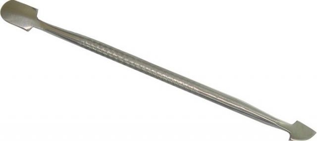 Beleza - usado por manicures para tirar cutículas.