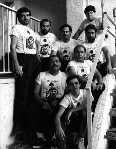 Samad Goes to War (Samad beh Jang Miravad)