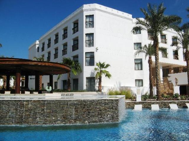 (24) Check In to Hotel