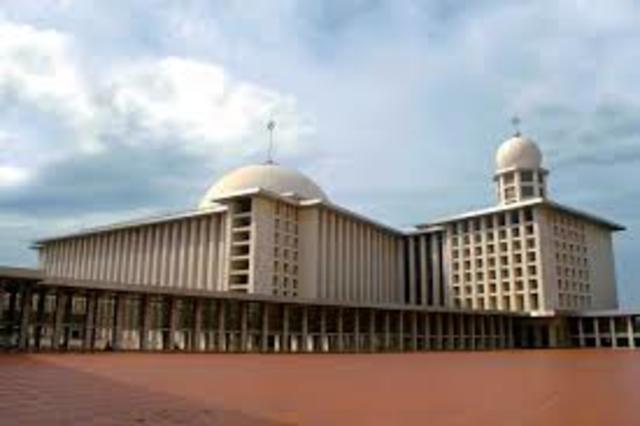 Visiting Istiqlal mosque