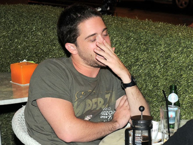 דייט בקפה במרכז מסחרי באר שבע