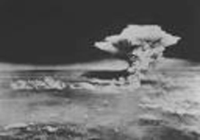BOMBAS ATÓMICAS EN JAPÓN