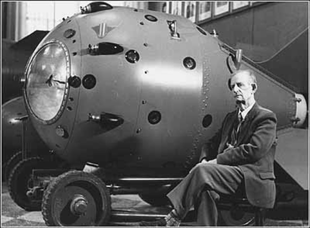 Construcción de la primer bomba nuclear