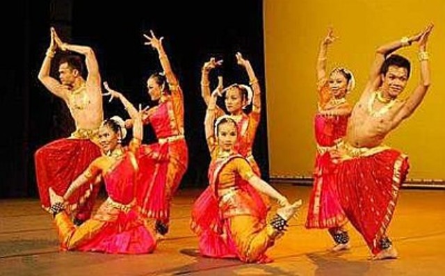 Challenge #2 ; Bollywood dance class part 1