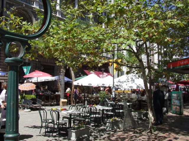 7:45-2:00 Wander Through Downtown Motevideo