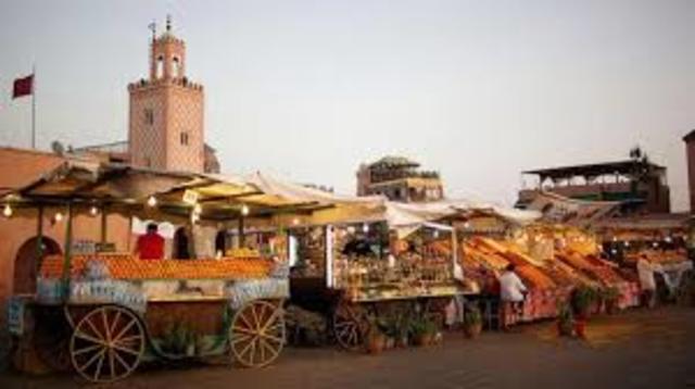 12:00-12:03 Cab Ride From Tombs to Market