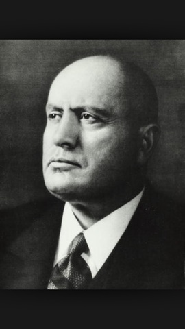 Fascists and Mussolini come to power in Italy