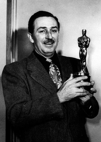 Walt wins 4 oscars