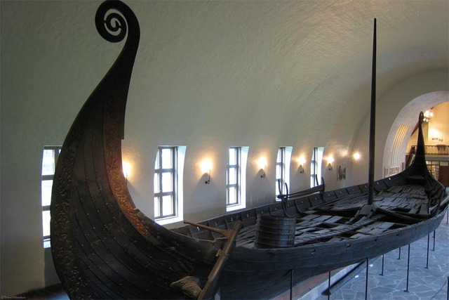 Challenge #5 WEAR VIKING COSTUMES AND VISIT VIKING SHIP MUSEUM AND CULTURE MUSEUM- TAKE 109 SELFIES