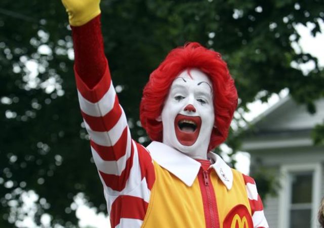 First Ronald McDonald commercial for the fast food restaurant goes on the air of national TV