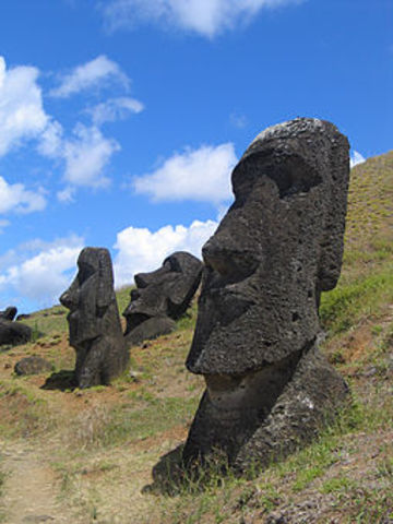 moaísde la isla de pascua