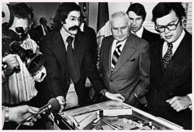 Roger Sharpe Proves Pinball's Worth