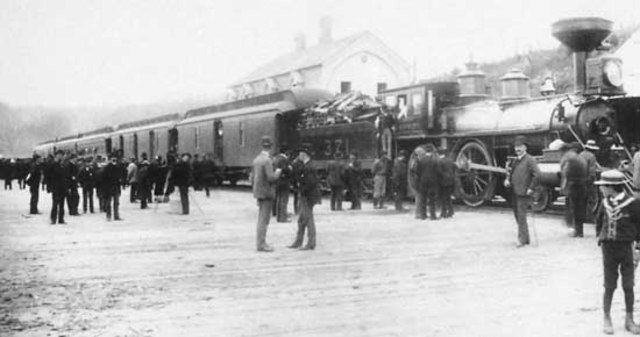 Transcontinental Railroad completed