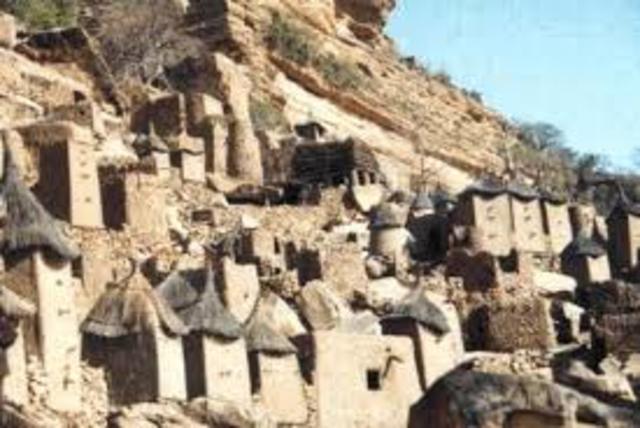 Mansa musa begins pilgrimage to Makkah