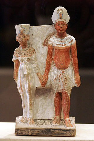 Ajenatón y Nefertiti