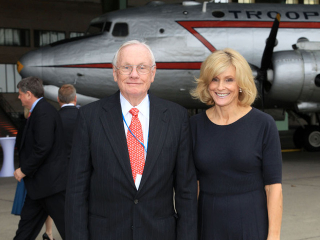 Neil married Janet Shearon.