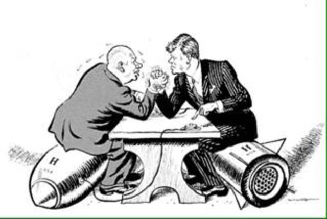 Inicia la Guerra de Vietnam