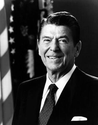 Sube Ronald Reagan al poder