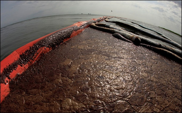 Three leaks of the oil