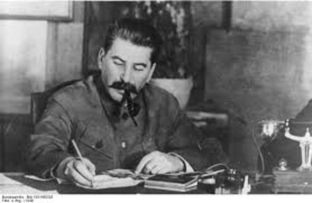 Sube Stalin al Poder
