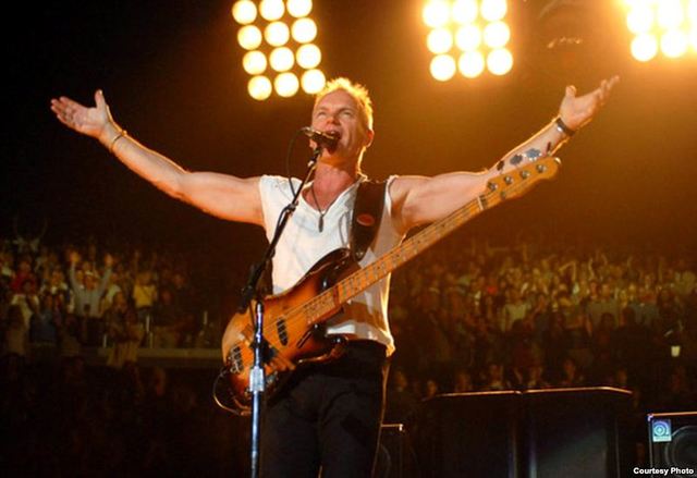 Начало сольной карьеры