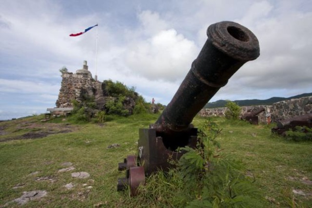 Fort St. Louis founded