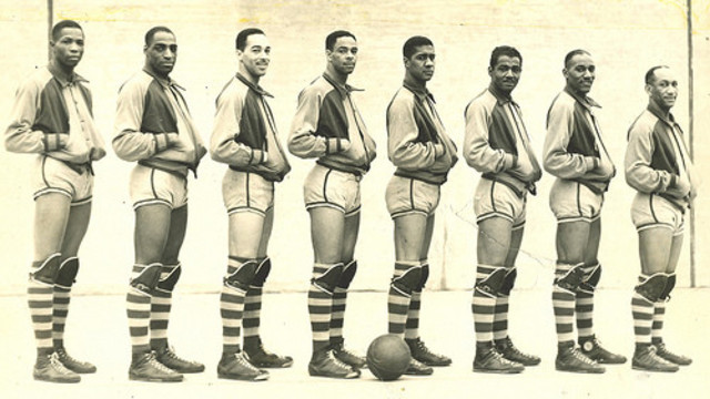 Converse hice Custom All-Stars para los Rens de Nueva York